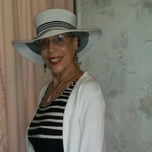 Meet your Posher, Lynne